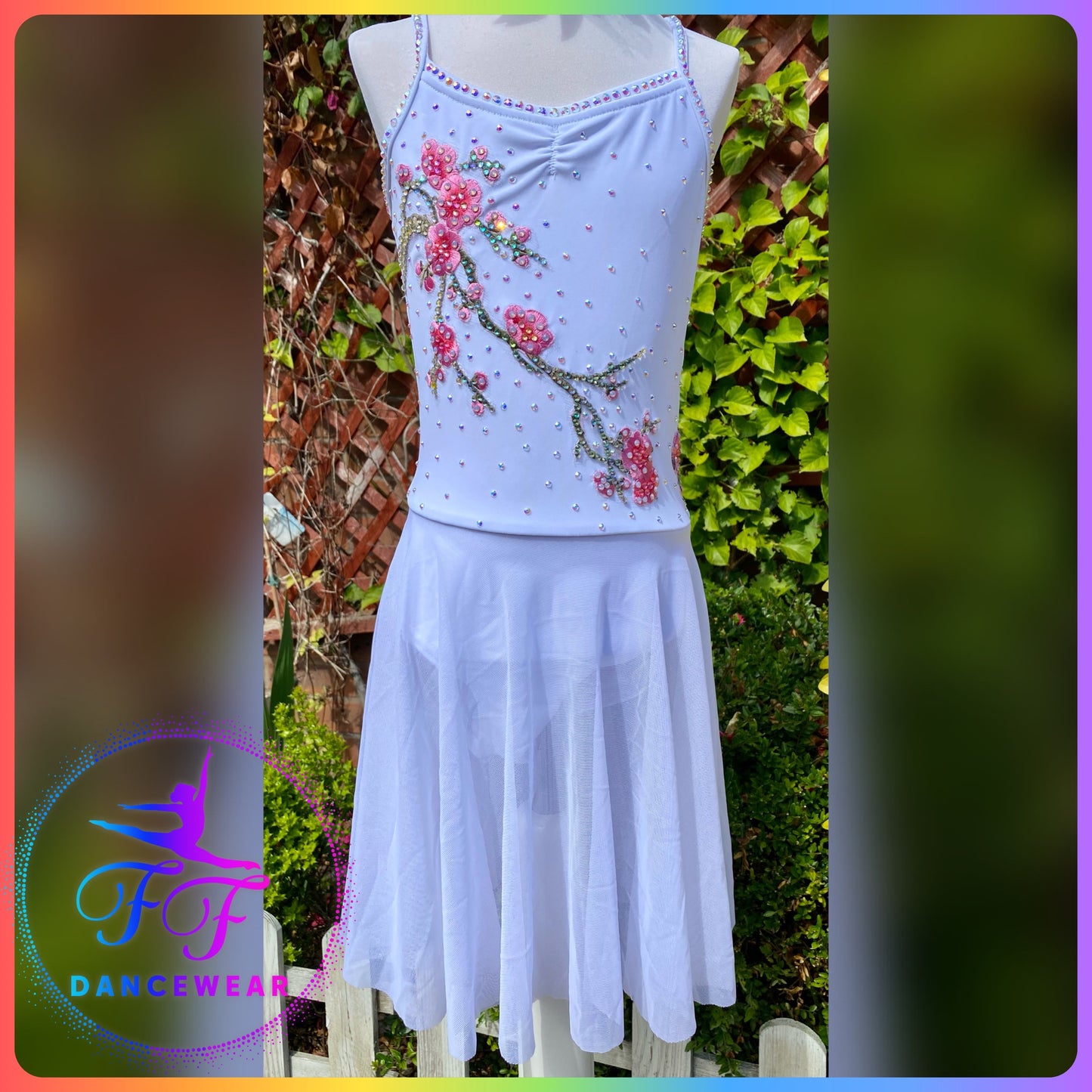 White Bespoke Stoned Lyrical / Contemporary Dance Costume (Size 1 - approx 7/8yrs)